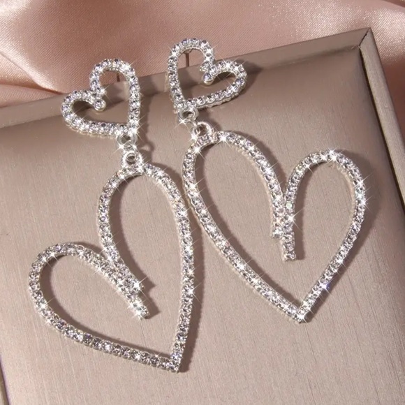 NWOT - Double Rhinestone Heart Earrings - Picture 2 of 6
